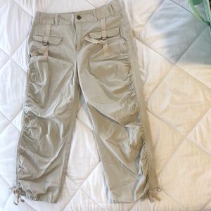 Capri cargo pants
